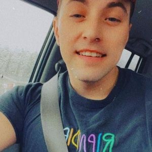 Meet your Posher, Devin